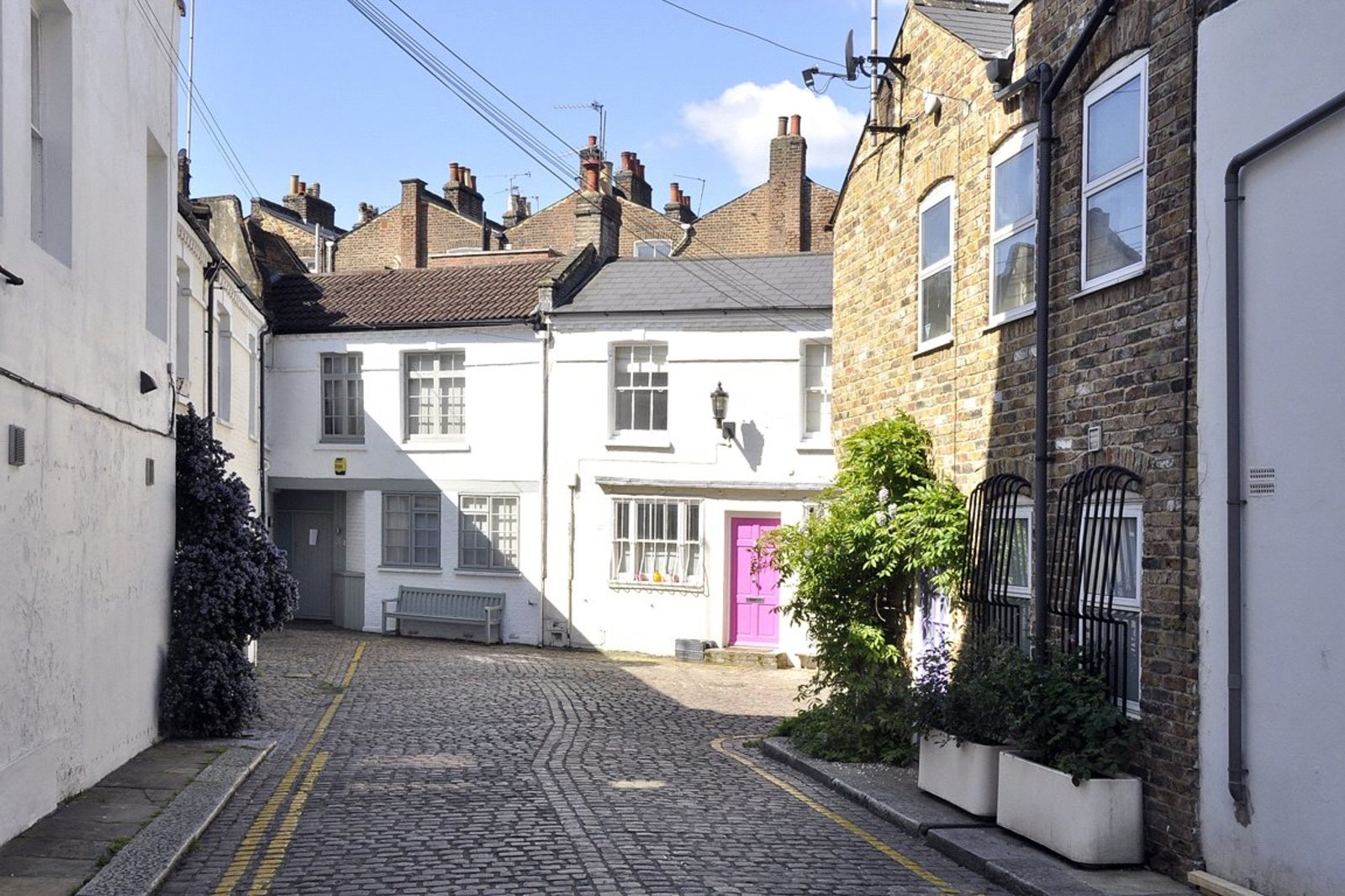 Golborne Mews, Ladbroke Grove, London, W10 | Lurot Brand